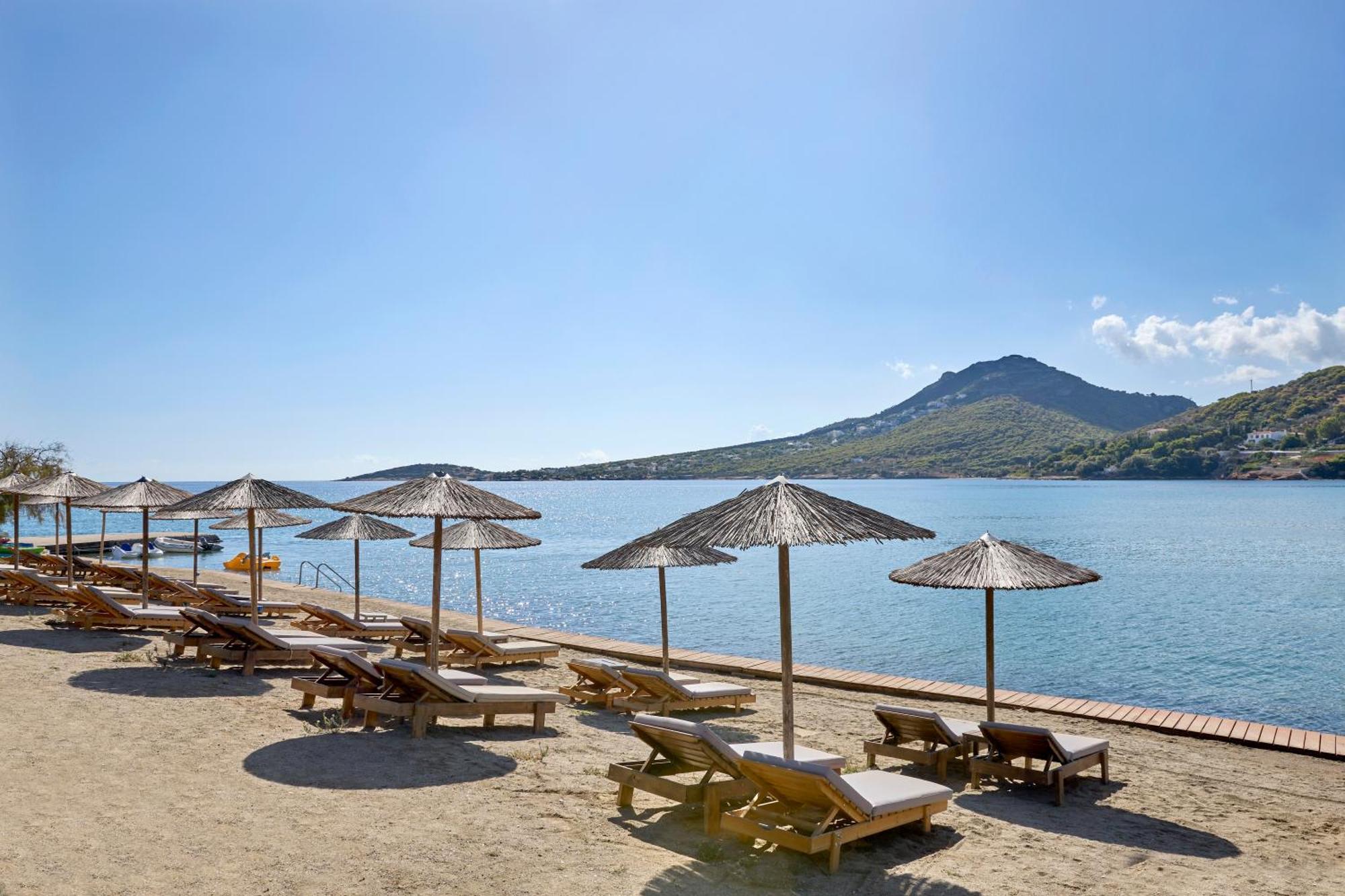 Hotel Dolce By Wyndham Athens Attica Riviera Vravrona Exterior foto A beach in Skiros